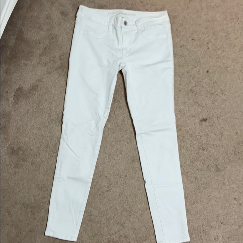 American Eagle white jeans